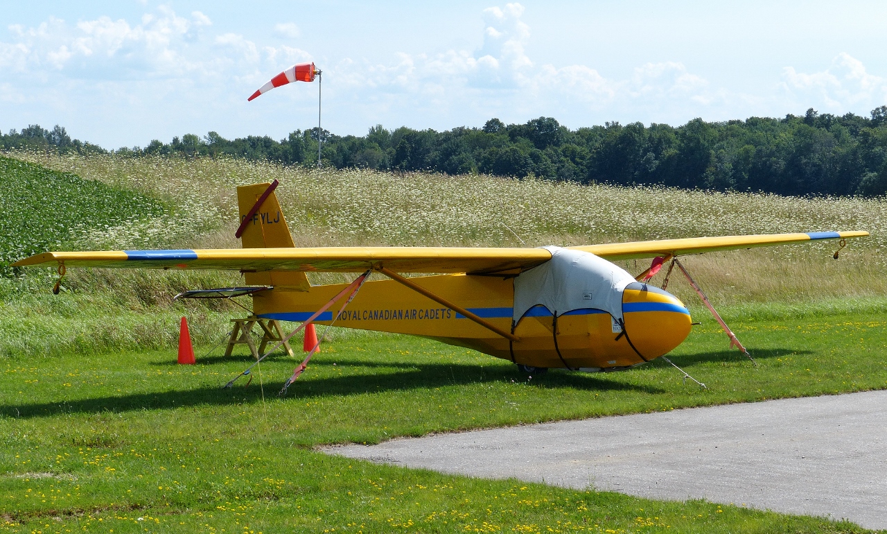 A glider on the apron at Wingham Executive Airport